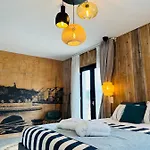 366 Bed & Breakfast