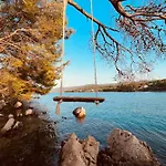 366 Bed and Breakfast Vrboska