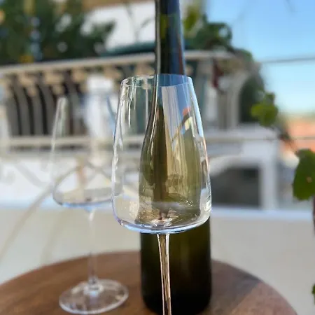 Alojamento de Acomodação e Pequeno-almoço 366 *