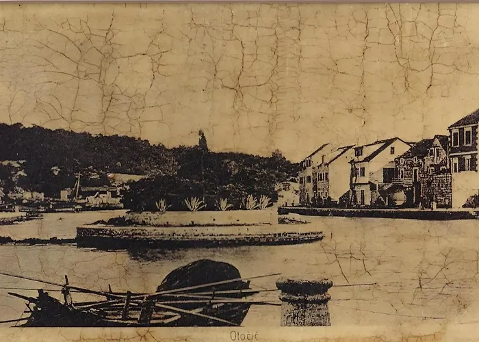 366 Vrboska