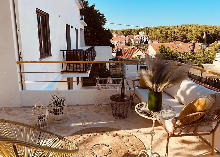 Bed & Breakfast 366 Vrboska