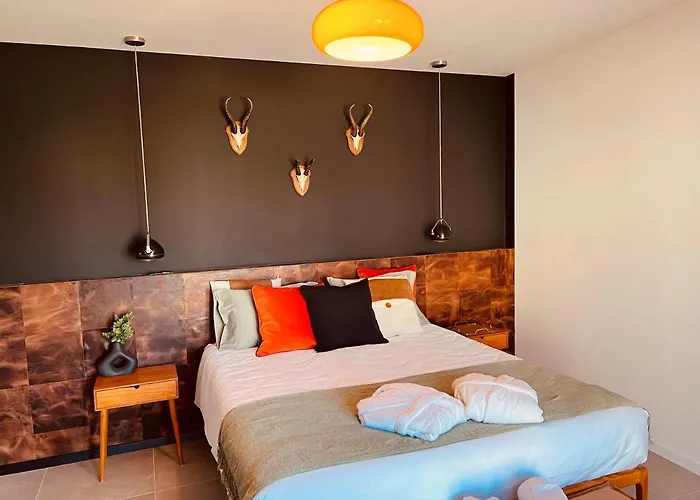 366 Bed & Breakfast